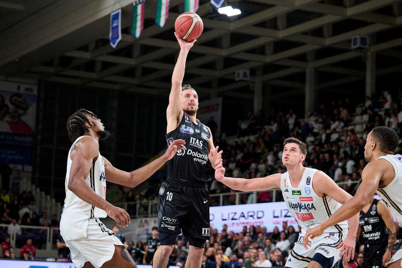 l0-tml2270613714689-11942515925-1701432749300345