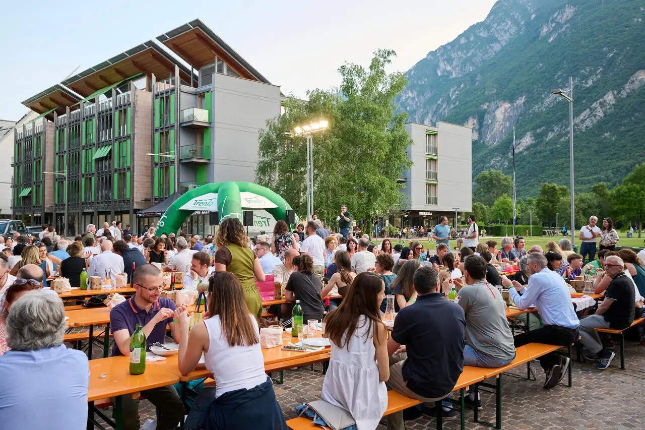 l0-tml2270613714689-261587490005-1718728858841891