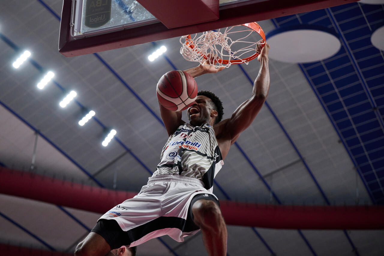 l273891082440-tml2270613714689-182935901397-1739094076605244