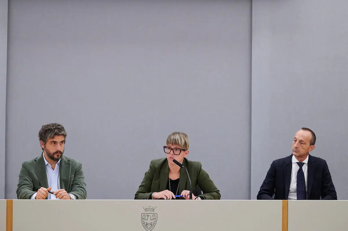 l273891082440-tml2270613714689-25095853269-1728378649974147