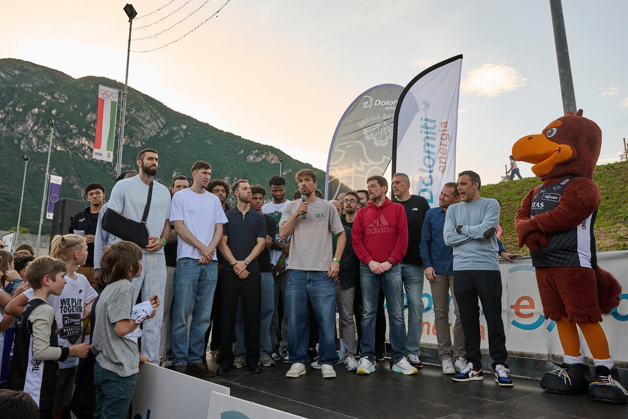 l273891082440-tml2270613714689-255413474517-1748423627588641