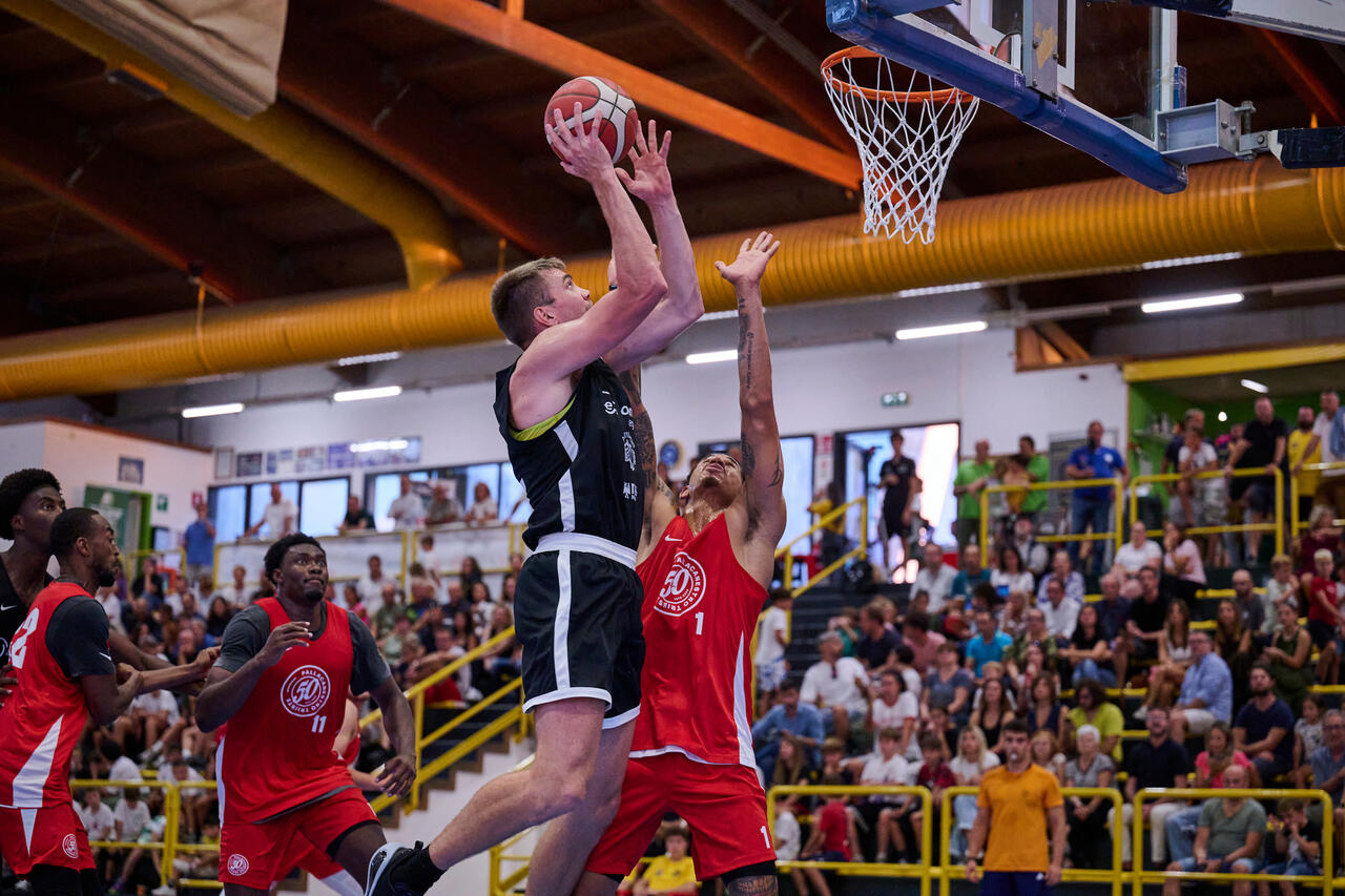 l273891082440-tml2270613714689-43886335189-1756991048669632