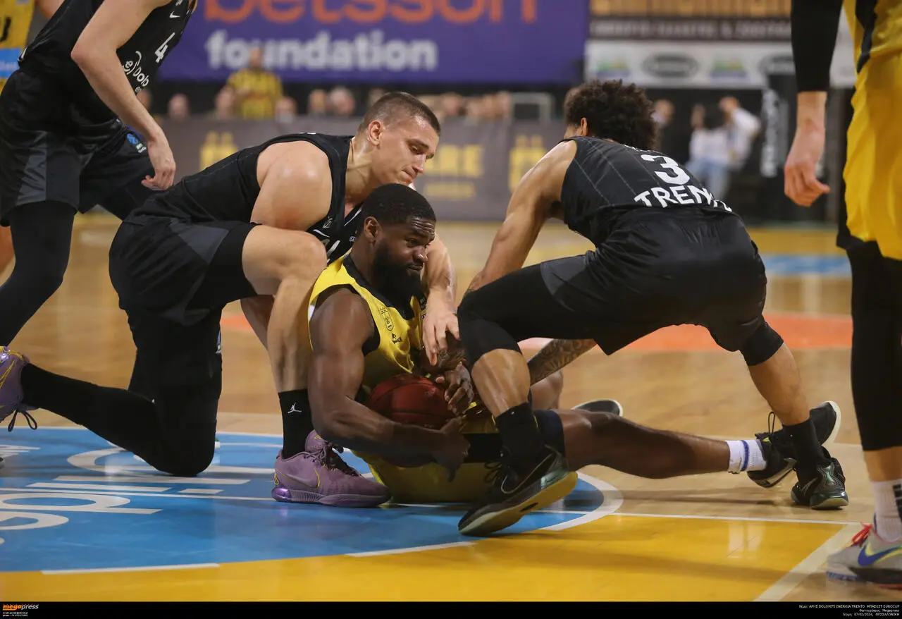 l0-tml2270613714689-195552367829-1707336757297488