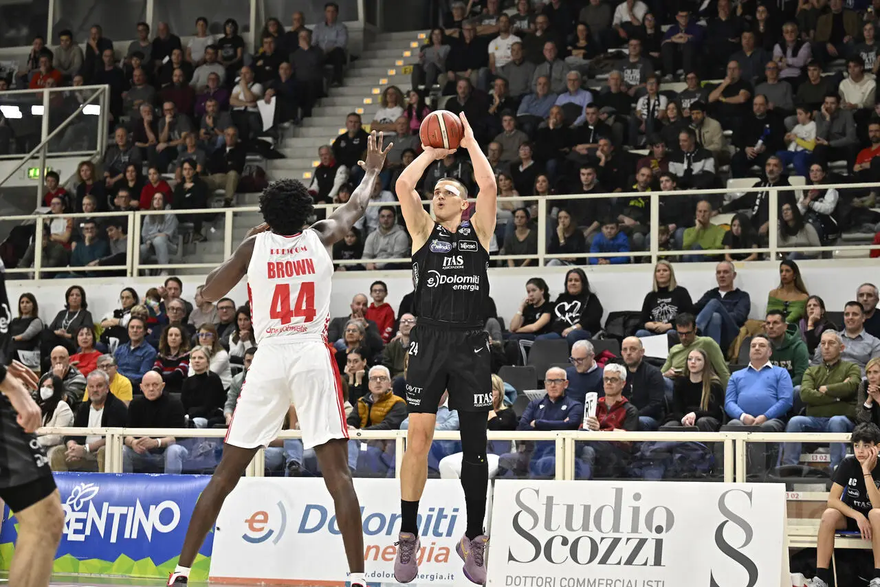 l0-tml2270613714689-315811452117-1707070377989154