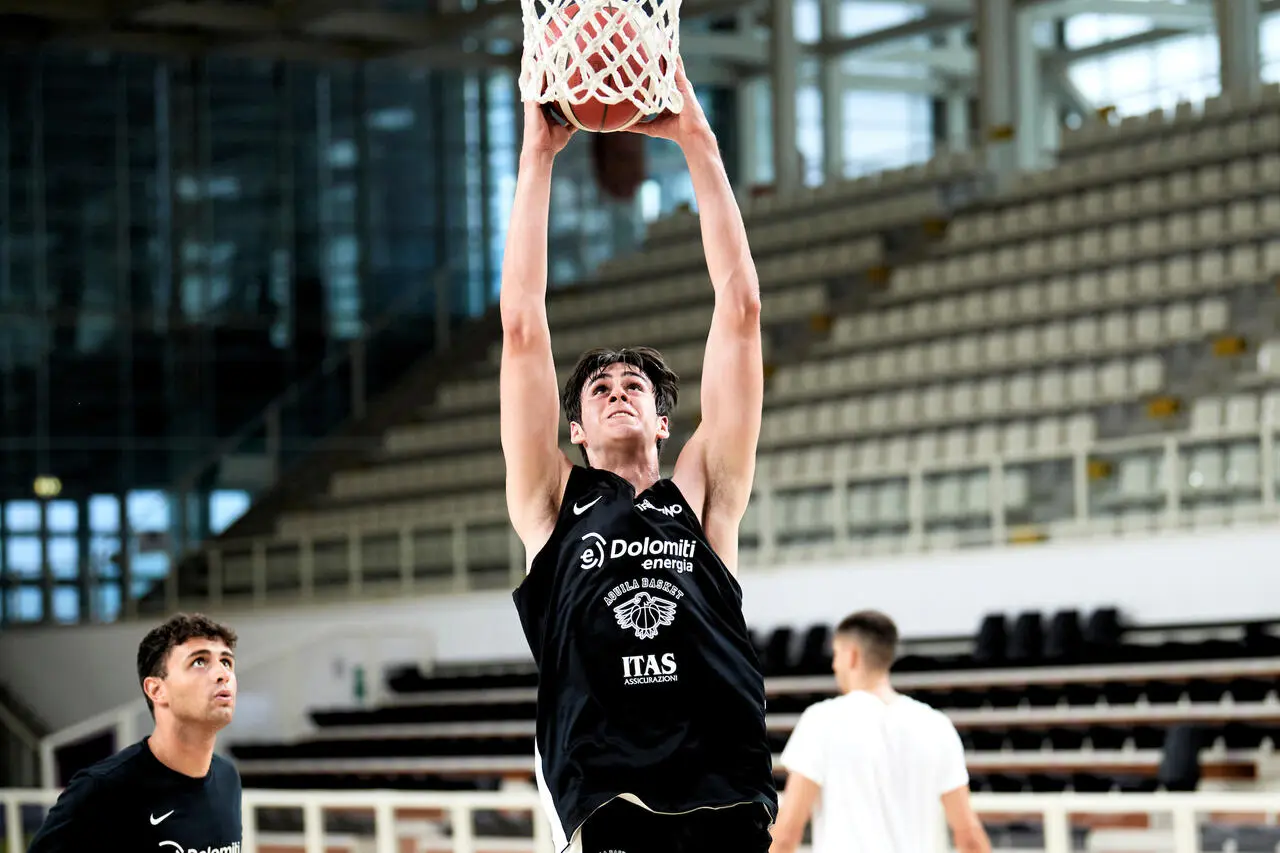 l0-tml2270613714689-486536402133-1702400923355964