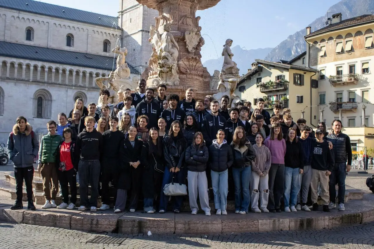 l273891082440-tml2270613714689-503749825749-1760353303938540