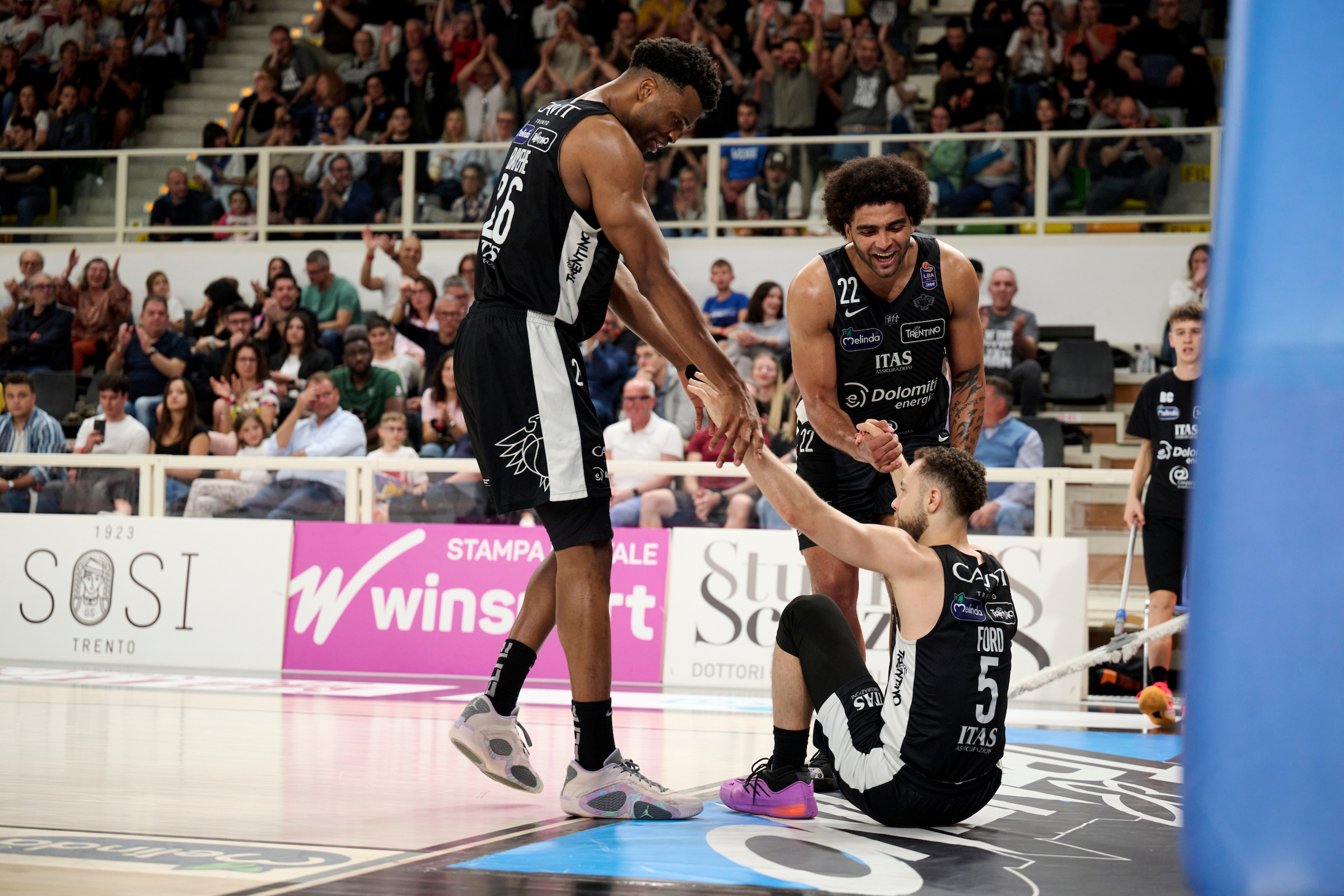 Serie A, LBA, Ventinovesima giornata, Dolomiti Energia Trentino vs Una Hotels Reggio Emilia