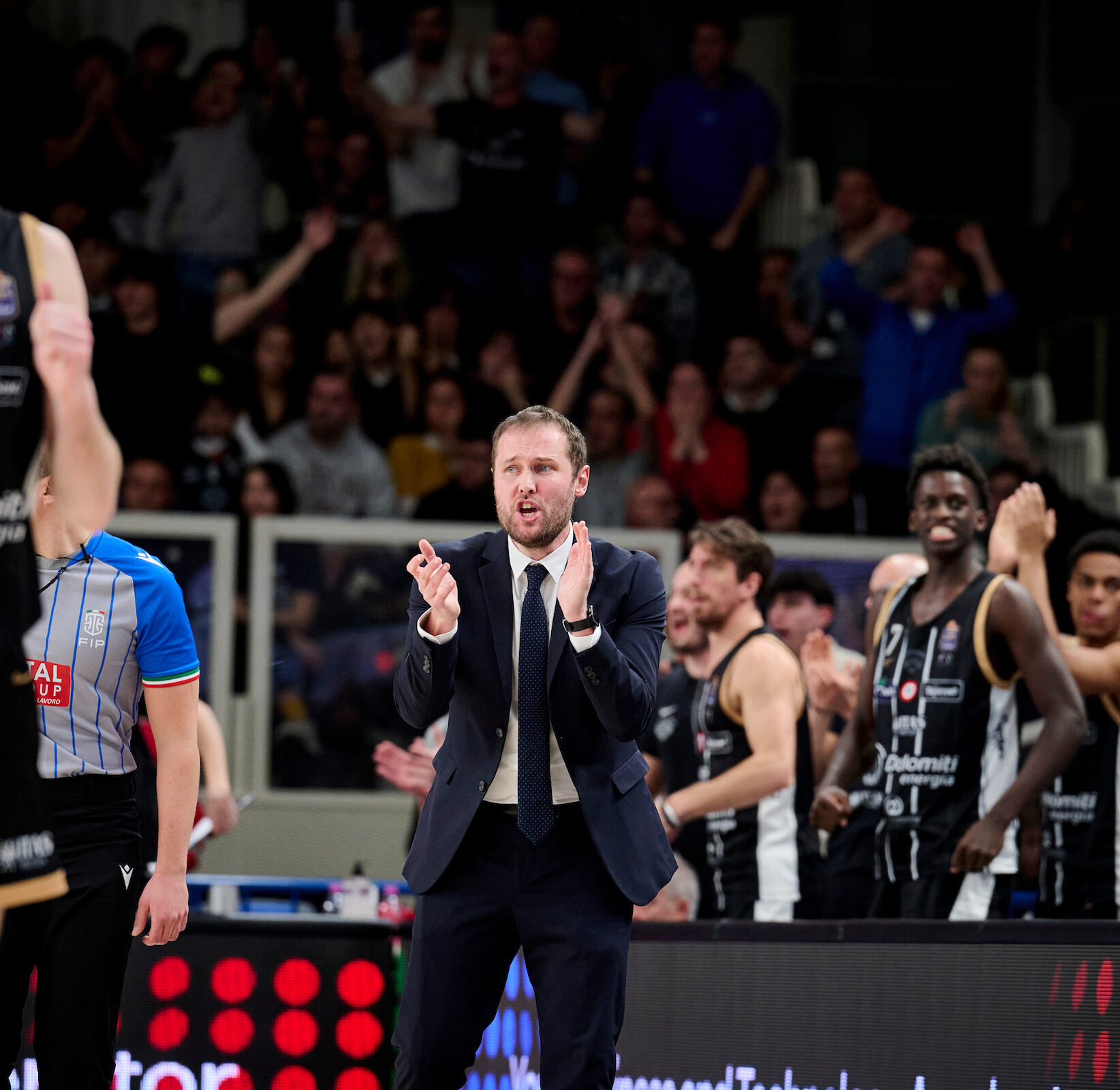 Serie A, LBA, undicesima giornata, Dolomiti Energia Trentino Vs Umana Reyer Venezia