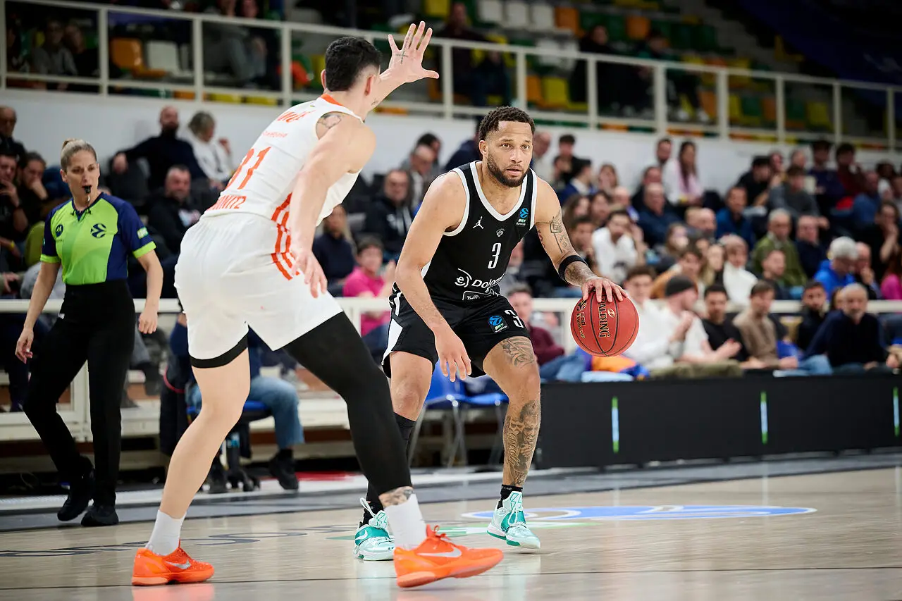 l273891082440-tml2270613714689-195585922261-1764692106680296