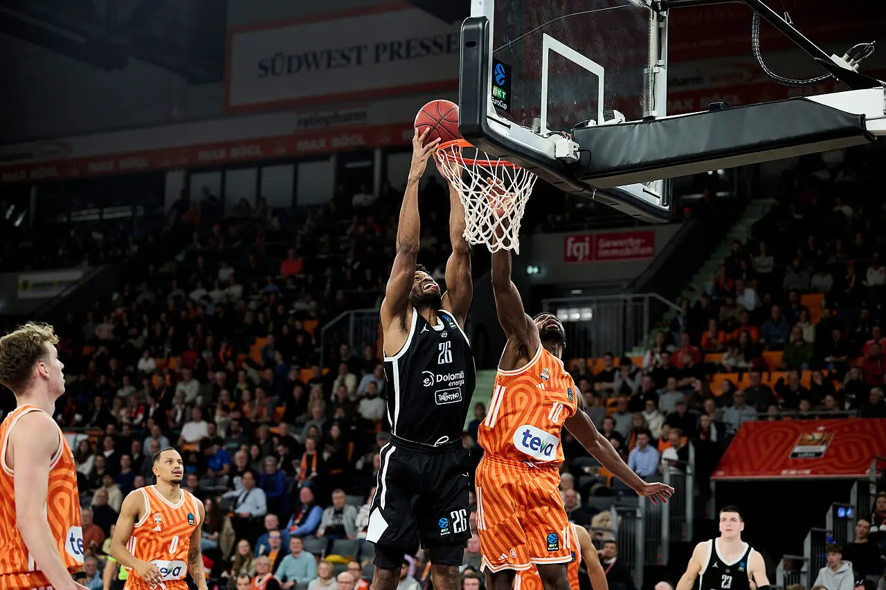 l273891082440-tml2270613714689-221355726037-1764881755539474