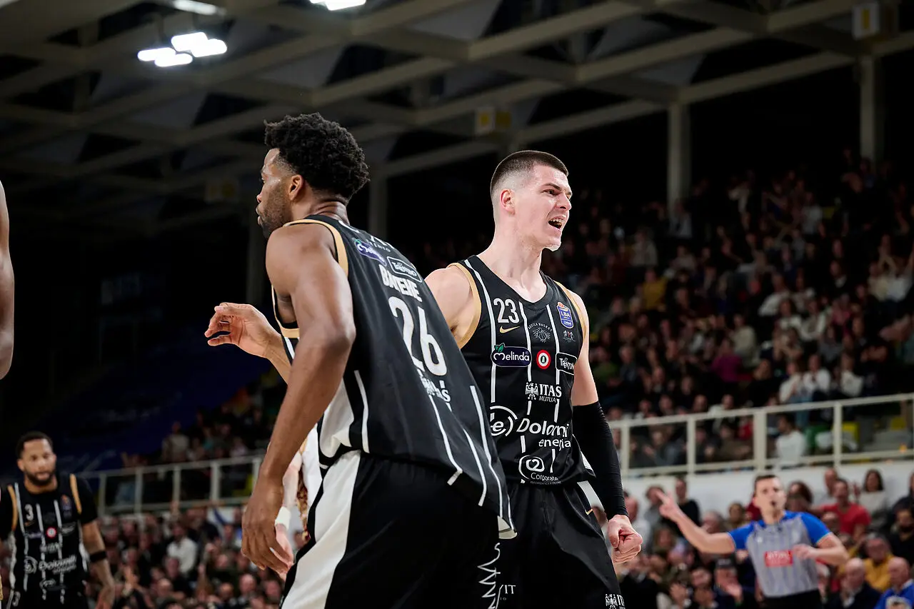 l273891082440-tml2270613714689-272895333589-1765663238374166