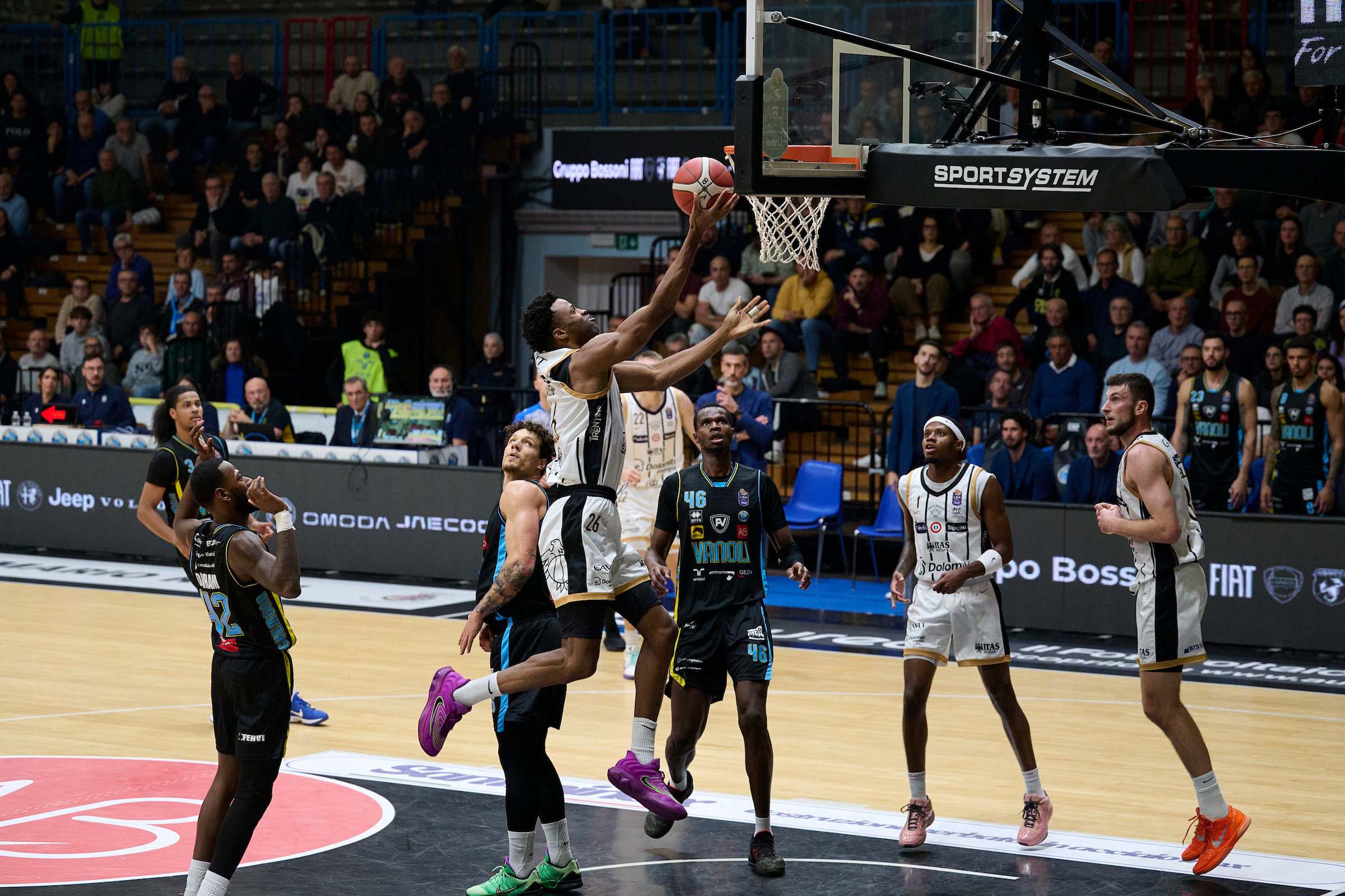 Serie A, LBA, sesta giornata, Vanoli Cremona Vs Dolomiti Energia Trentino