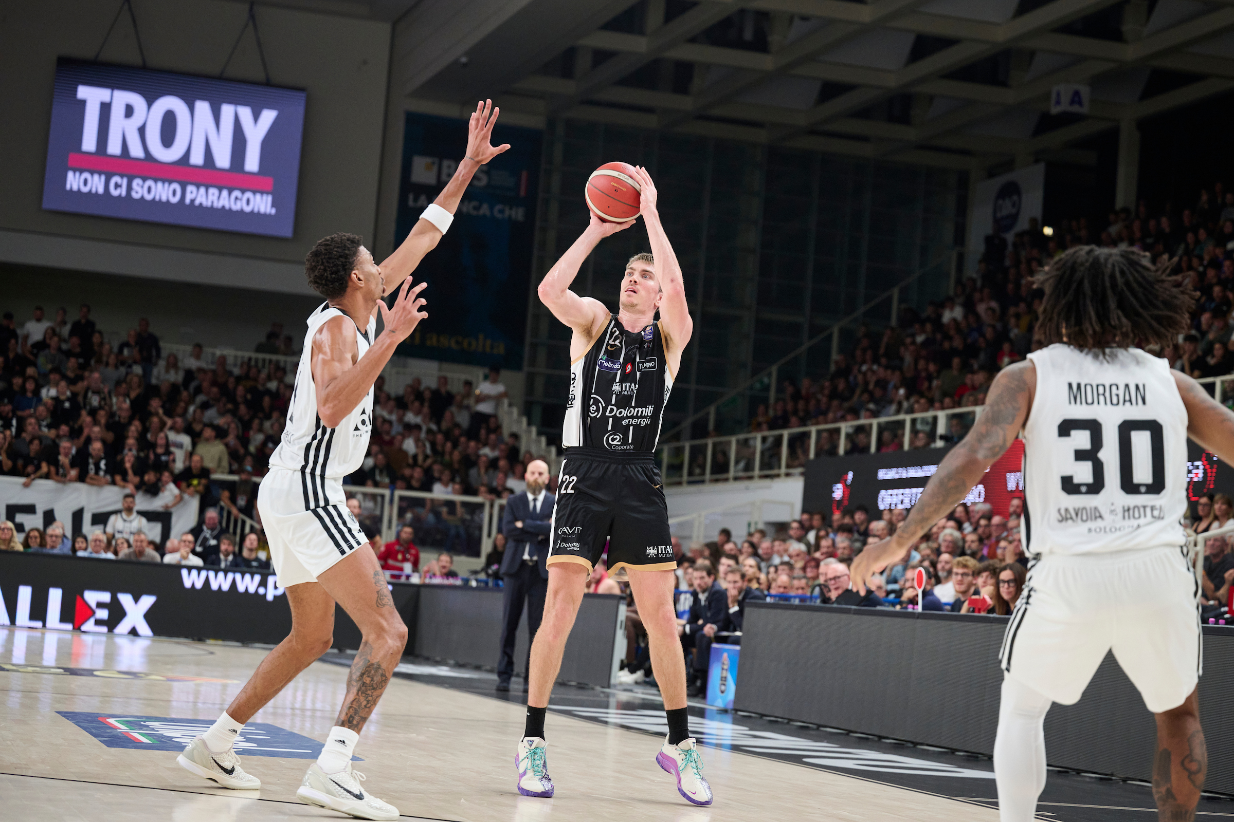 Serie A, LBA, quinta giornata, Dolomiti Energia Trentino Vs Virtus Olidata Bologna