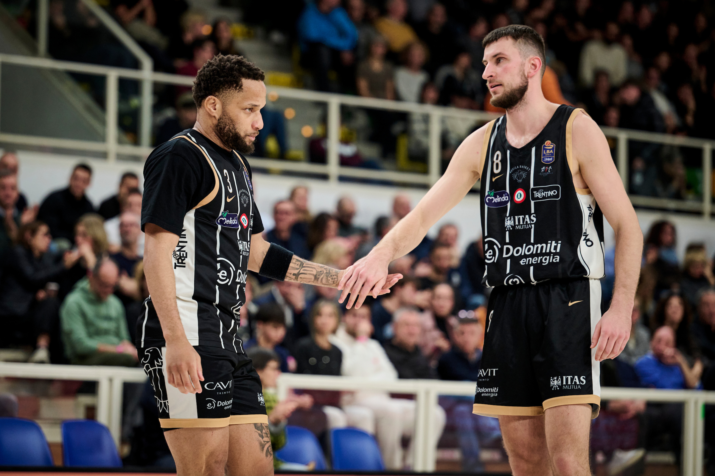 Dolomiti Energia Basketball Academy, Mini basket, lo scambio con le giovanili del sud tirol calcio