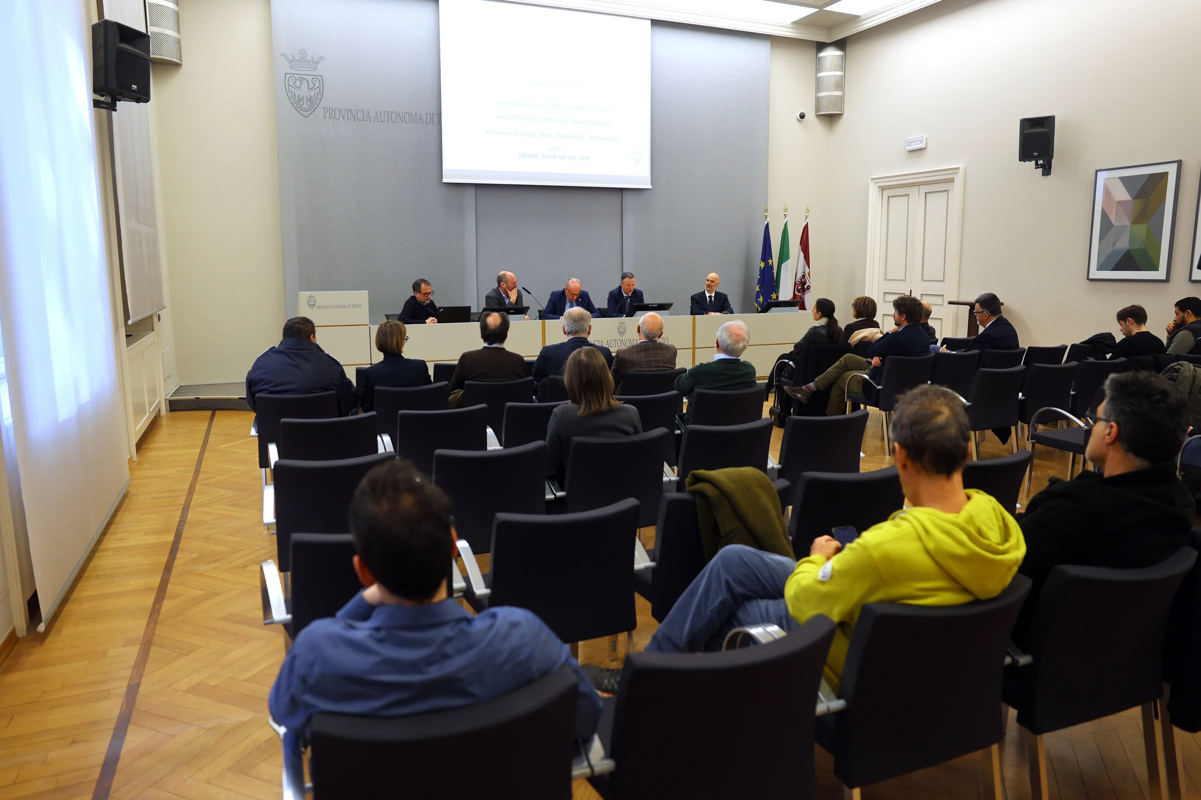 “Pump up the jam”  la presentazione