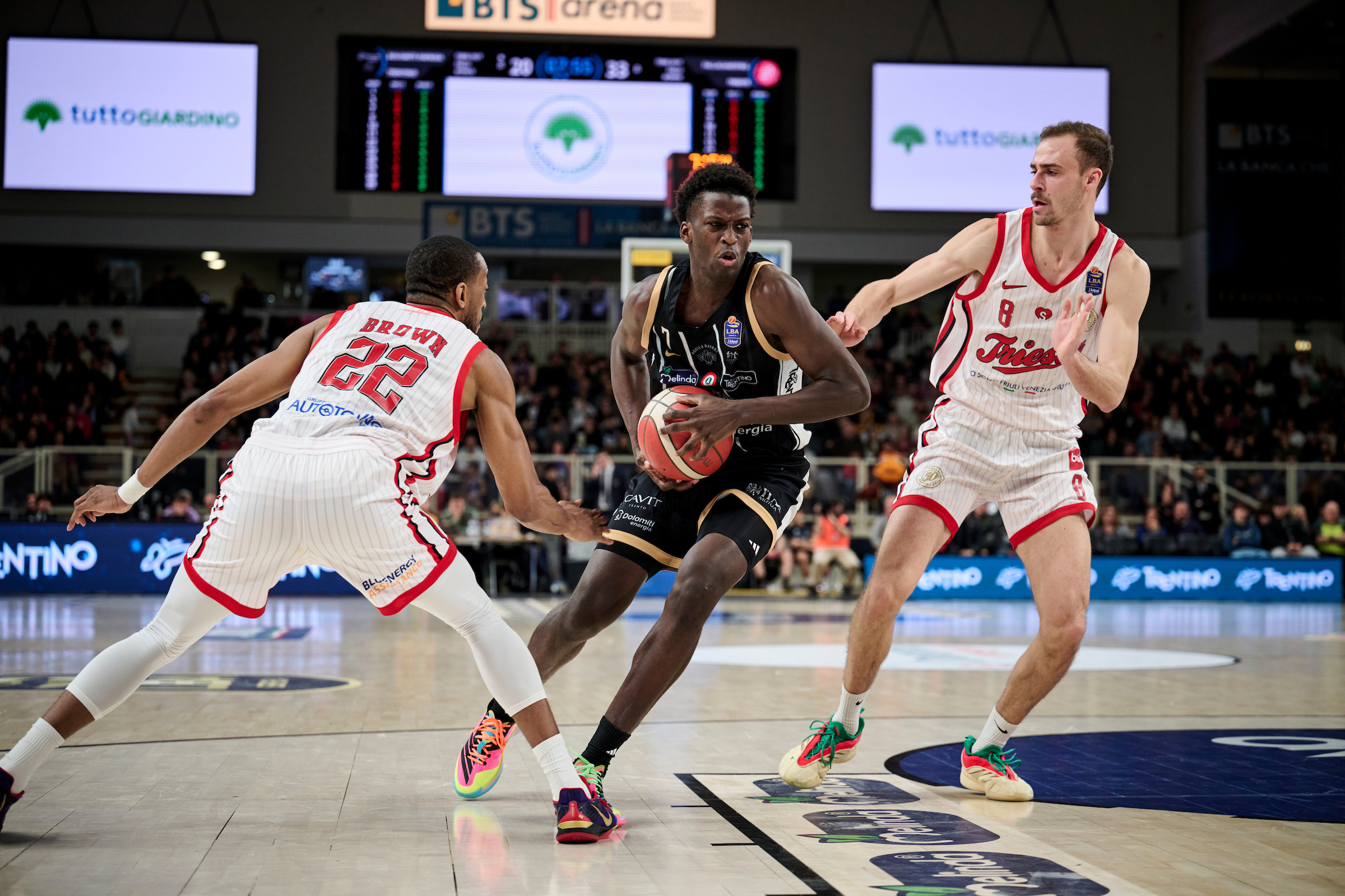 Serie A, LBA, quattordicesima giornata, Dolomiti Energia Trentino Vs Pallacanestro Trieste
