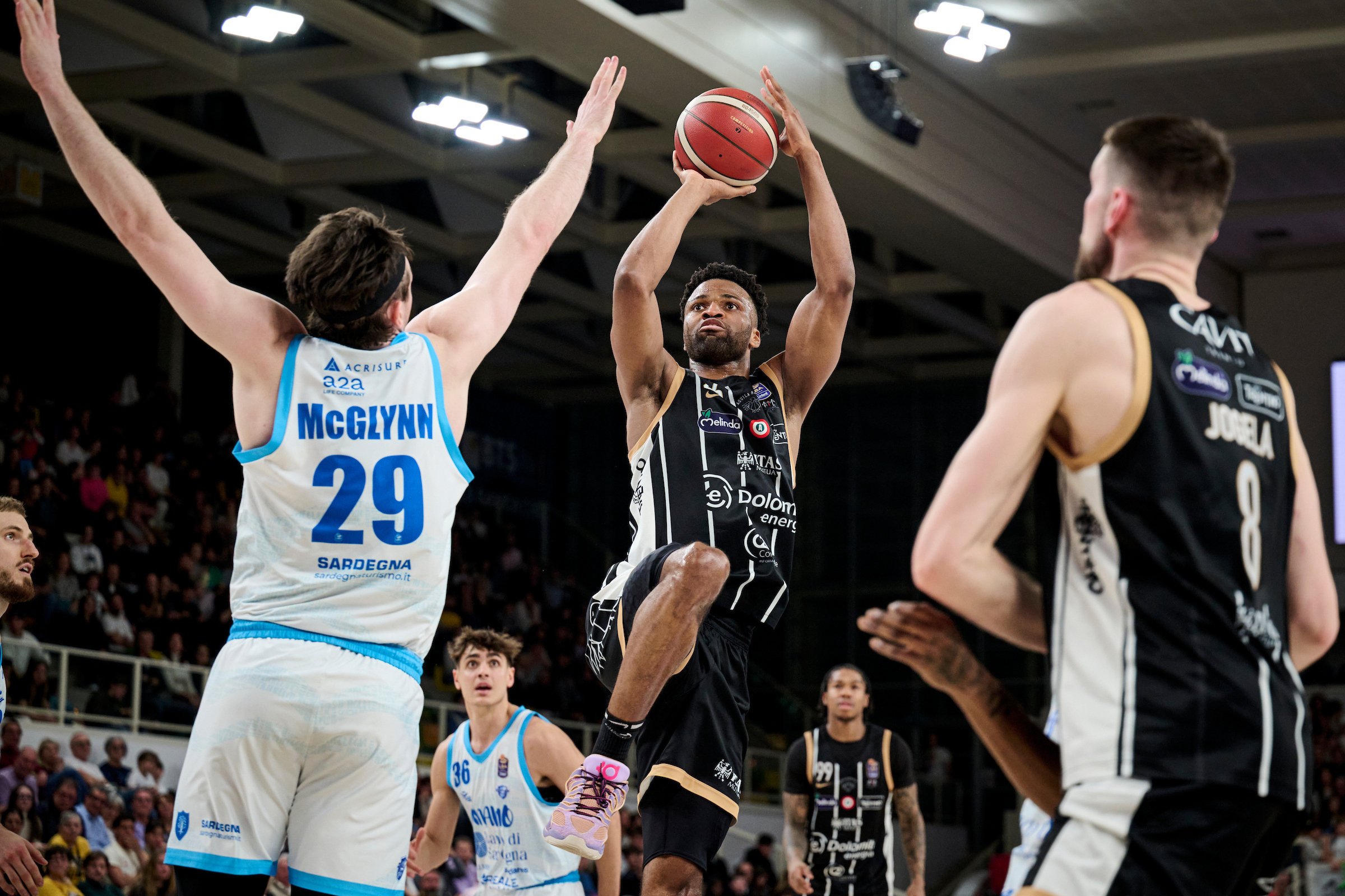 Serie A, LBA, ventunesima giornata, Dolomiti Energia Trentino Vs Banco di Sardegna Sassari