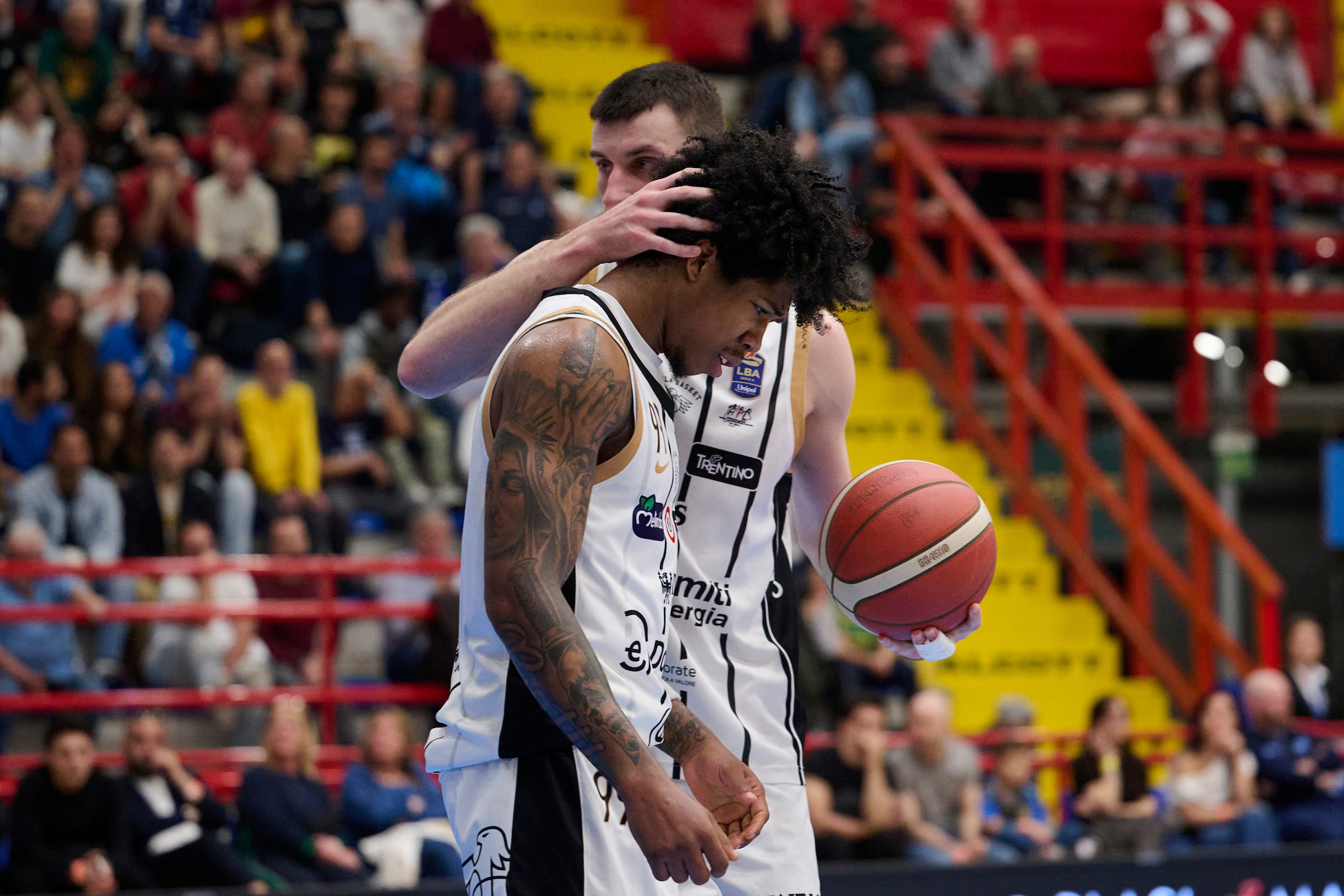 Serie A, LBA, ventottesima giornata, Guerri Napoli Basketball vs Dolomiti Energia Trentino