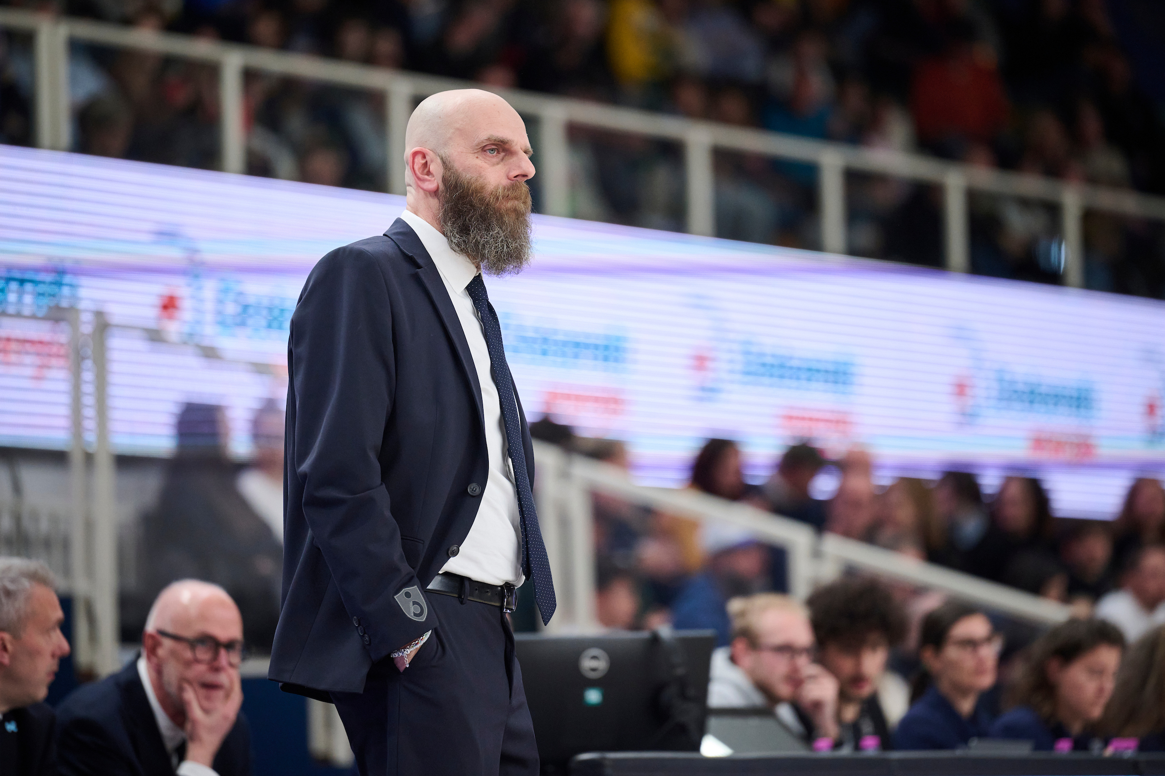 Serie A, LBA, settima giornata, Dolomiti Energia Trentino Vs Napoli Basketball