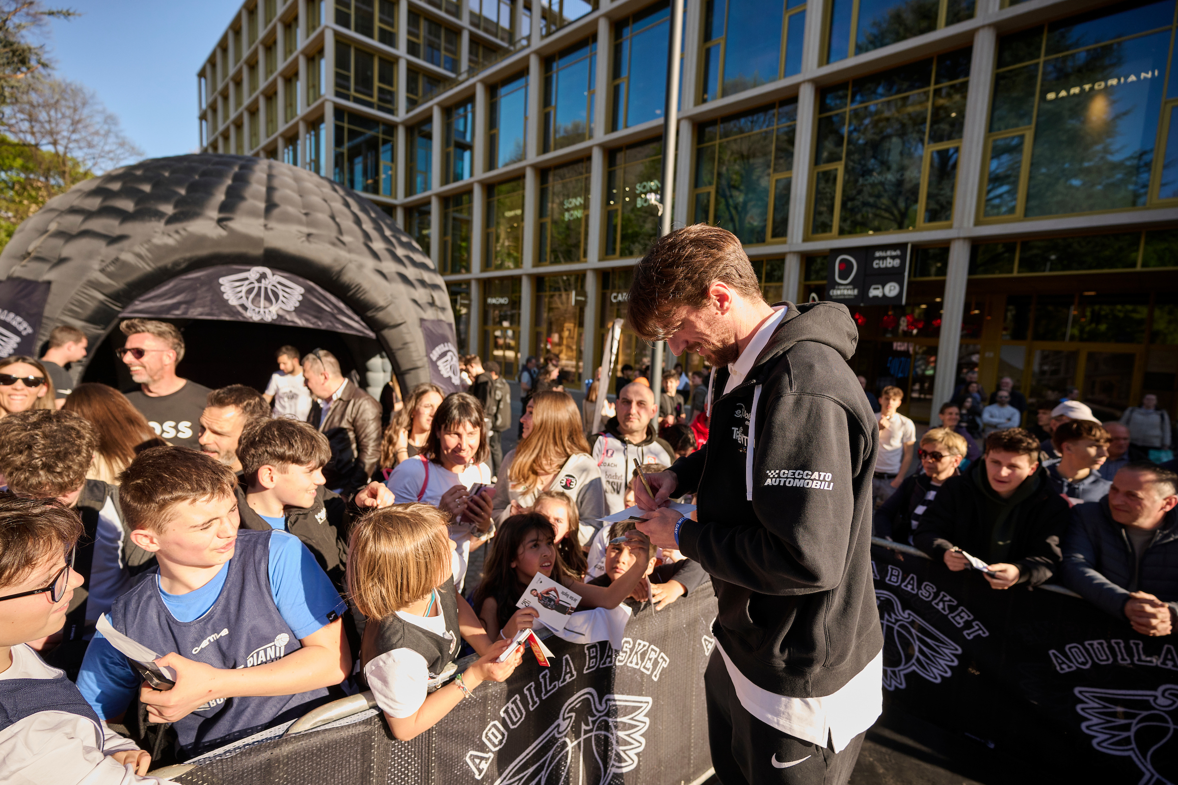 Waltherpark, La Dolomiti Energia Trentino, ospite del centro commerciale a Bolzano