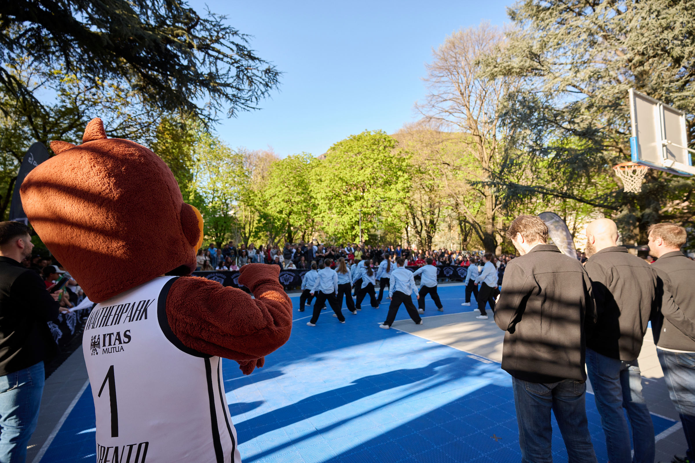 Waltherpark, La Dolomiti Energia Trentino, ospite del centro commerciale a Bolzano