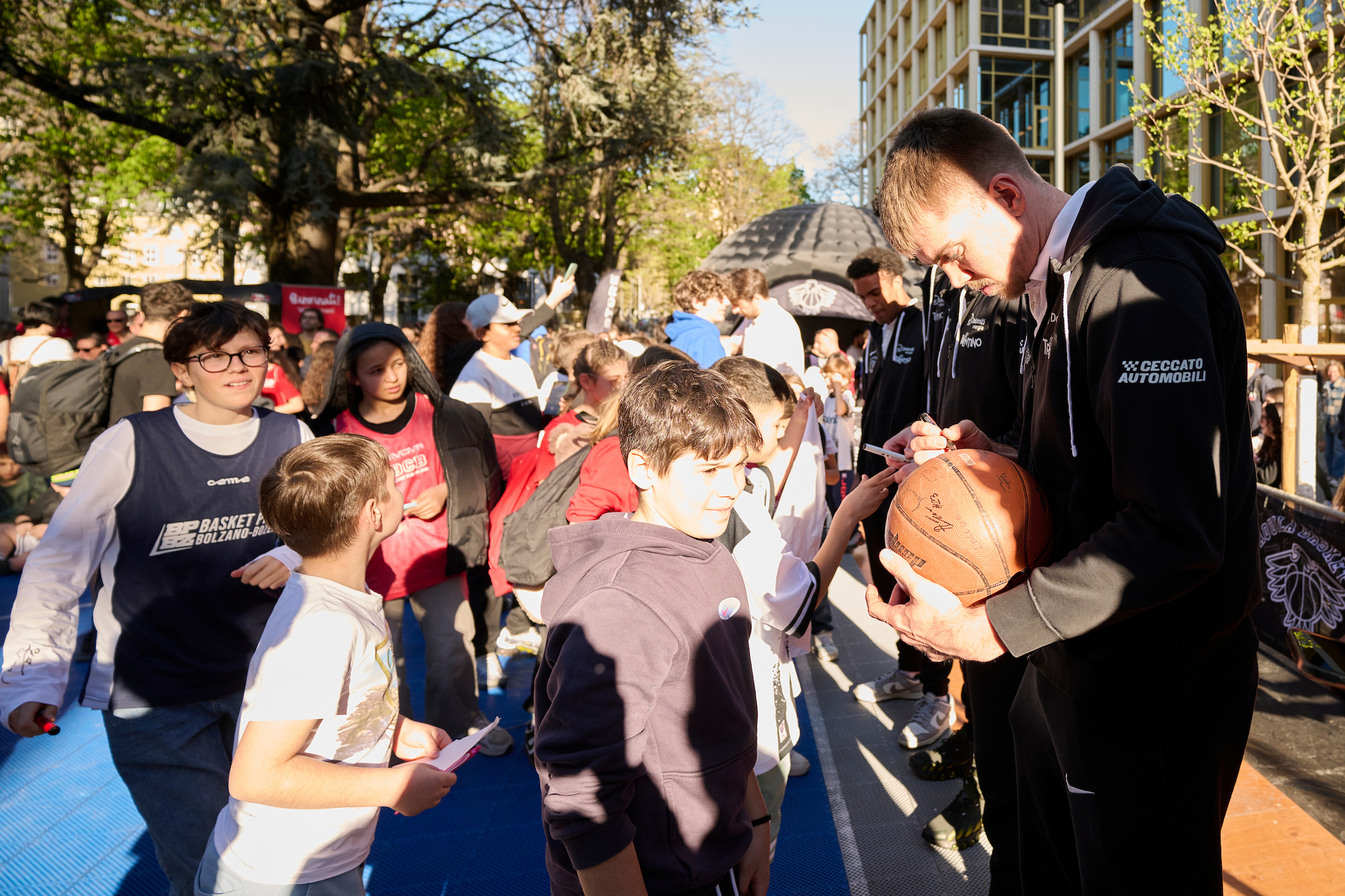 Waltherpark, La Dolomiti Energia Trentino, ospite del centro commerciale a Bolzano