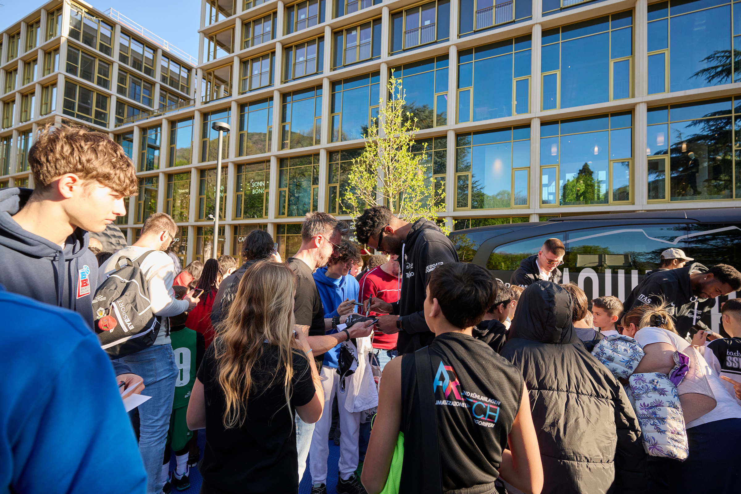 Waltherpark, La Dolomiti Energia Trentino, ospite del centro commerciale a Bolzano