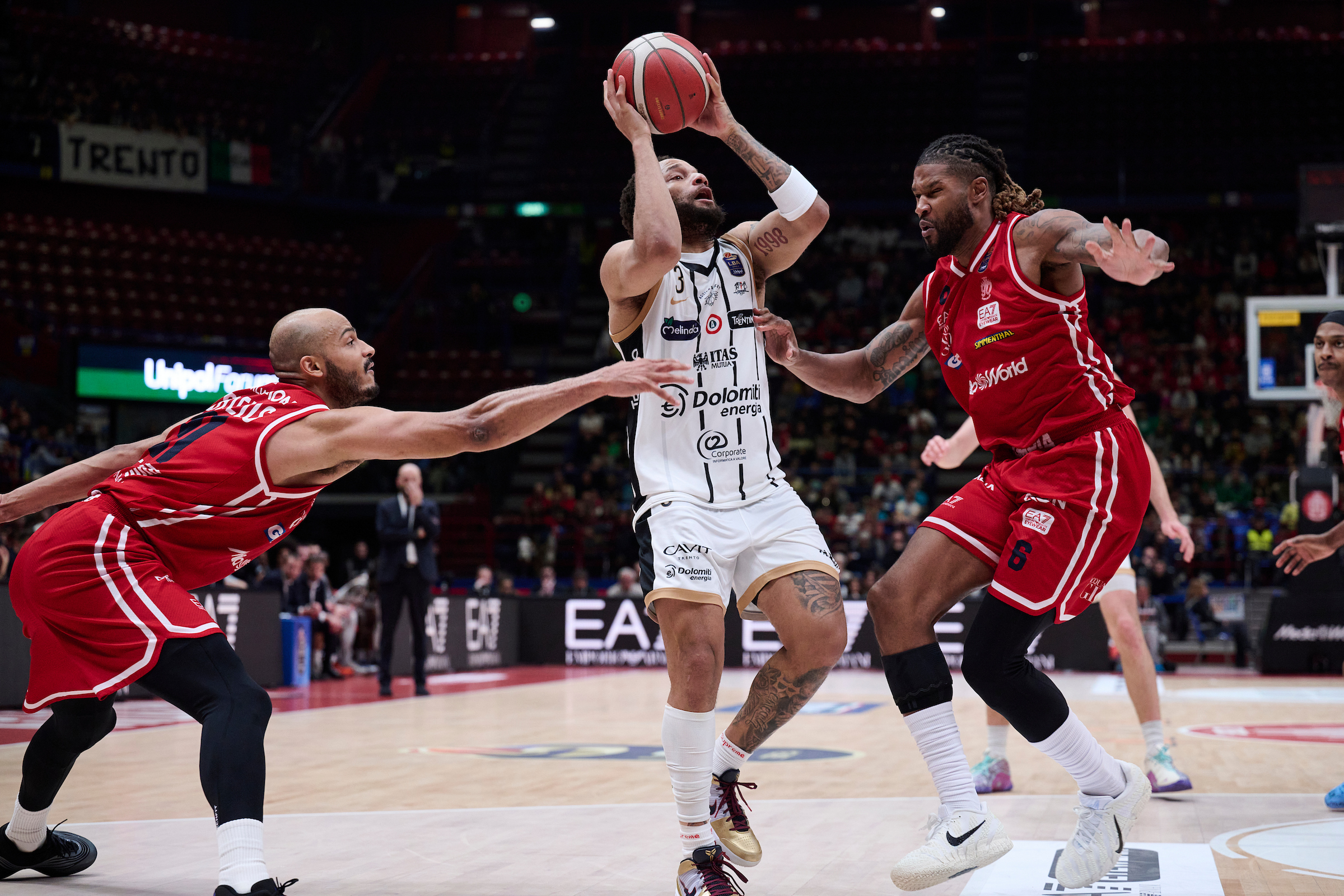Serie A, LBA, decima giornata, EA7 Olimpia Milano VS Dolomiti Energia Trentino