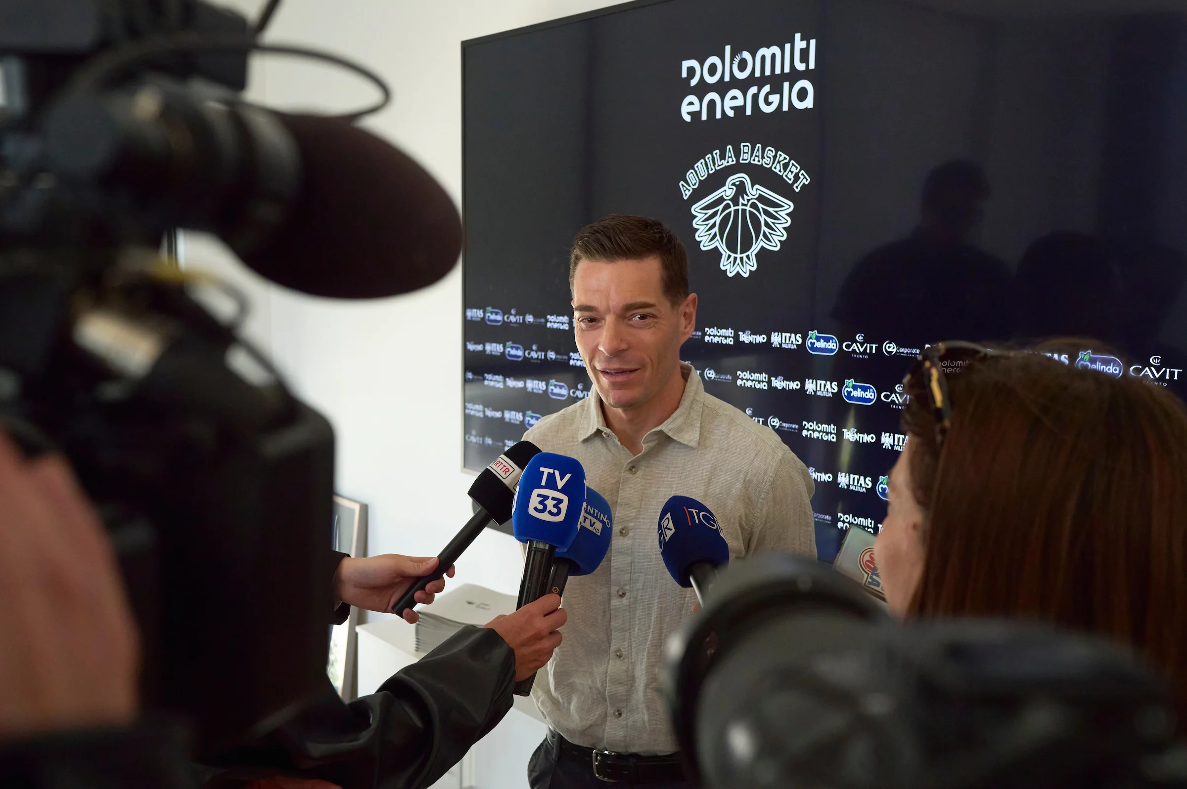 Rossi si presenta: «Il Brand Aquila Basket è uno degli aspetti che mi hanno maggiormente convinto e che mi rende orgoglioso di essere qui oggi»