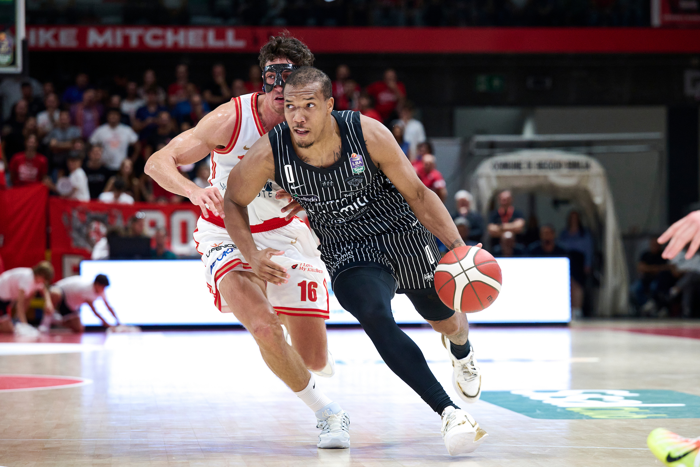 LBA Sisal, Serie A, Prima giornata, Una Hotels Reggio Emilia VS Dolomiti Energia Trentino