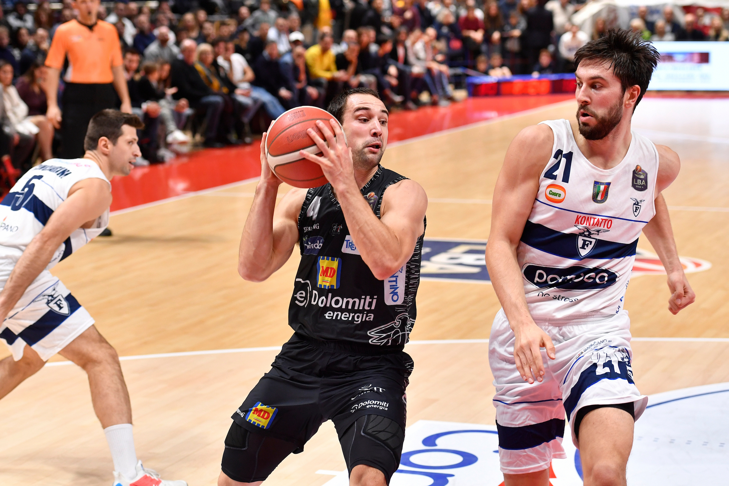 12a Andata, Campionato, Pompea Fortitudo -  Dolomiti Energia Trentino